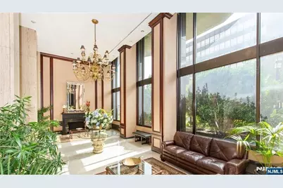 2077 Center Avenue 22H #22H, Fort Lee, NJ 07024 - Photo 15