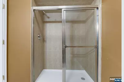 10 Terrace Avenue 11 #11, Hasbrouck Heights, NJ 07604 - Photo 15