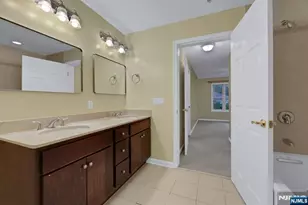 10 Terrace Ave 11, Hasbrouck Heights, NJ 07604 - Photo 29