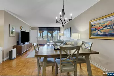 6 Horizon # 807, Fort Lee, NJ 07024 - Photo 11