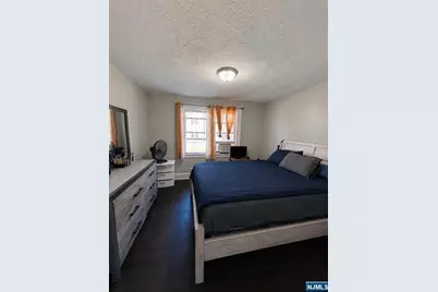 215 Totowa Avenue, Paterson, NJ 07522 - Photo 15