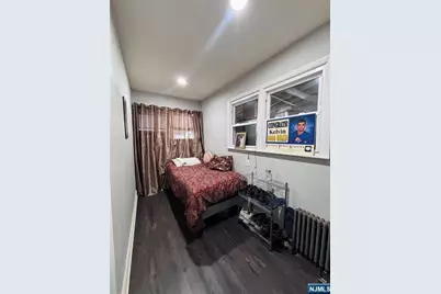 215 Totowa Avenue, Paterson, NJ 07522 - Photo 21