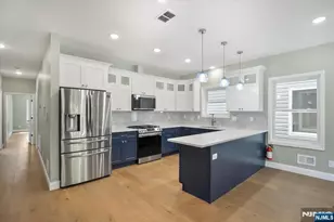 192 Amherst St, East Orange, NJ 07018 - Photo 7