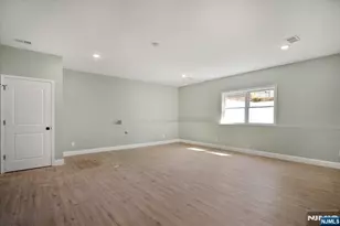 192 Amherst St, East Orange, NJ 07018 - Photo 29