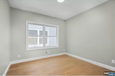 192 Amherst Street, East Orange, NJ 07018 - Photo 9
