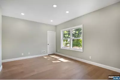 192 Amherst Street, East Orange, NJ 07018 - Photo 15