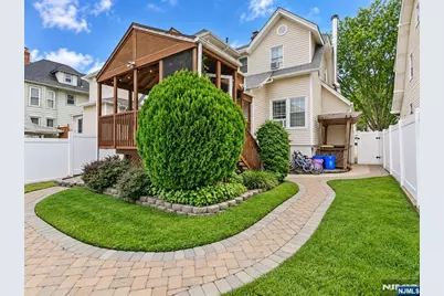 242 Summit Avenue, Bogota, NJ 07603 - Photo 11