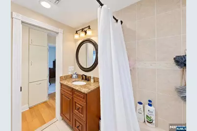 242 Summit Avenue, Bogota, NJ 07603 - Photo 41