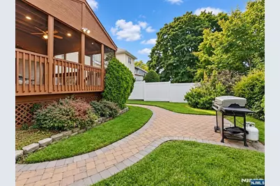 242 Summit Avenue, Bogota, NJ 07603 - Photo 13