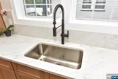 311 Harrison Avenue, Hasbrouck Heights, NJ 07604 - Photo 13
