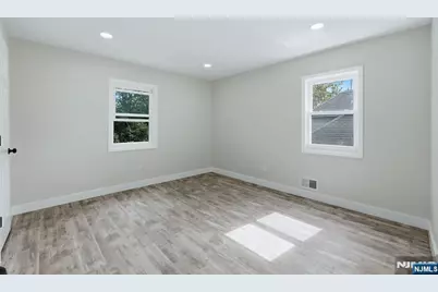 243 15th Street, Bloomfield, NJ 07003 - Photo 9