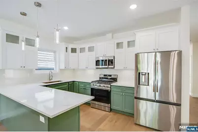 194 Amherst Street, East Orange, NJ 07018 - Photo 7