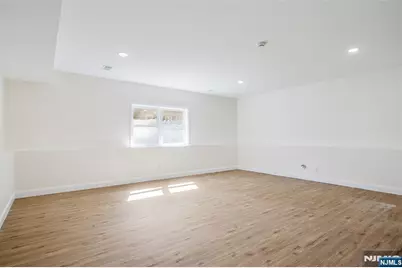 194 Amherst Street, East Orange, NJ 07018 - Photo 31