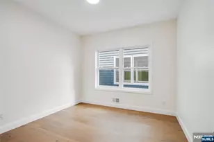 194 Amherst St, East Orange, NJ 07018 - Photo 9