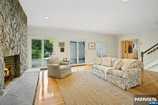 526 Knollwood Rd, Ridgewood, NJ 07450 - Photo 27