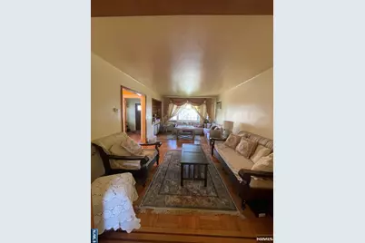 521 Olympia Avenue, Cliffside Park, NJ 07010 - Photo 23