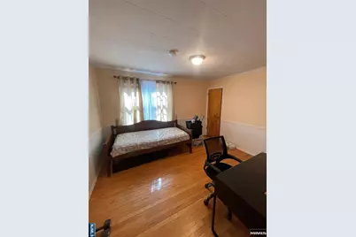 521 Olympia Avenue, Cliffside Park, NJ 07010 - Photo 17