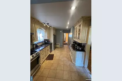 521 Olympia Avenue, Cliffside Park, NJ 07010 - Photo 31
