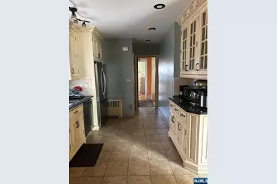521 Olympia Avenue, Cliffside Park, NJ 07010 - Photo 3