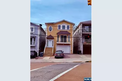 61 71st Street 1 #1, Guttenberg, NJ 07093 - Photo 1