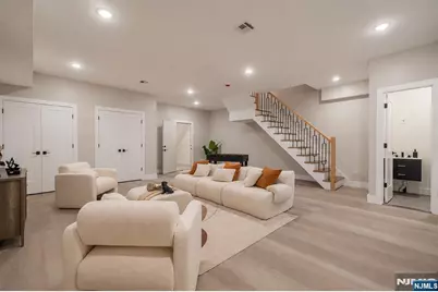 393 Myrtle Avenue, Irvington, NJ 07111 - Photo 7