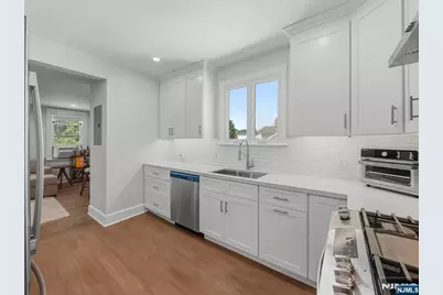510 9th Street, Carlstadt, NJ 07072 - Photo 5