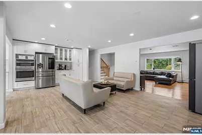18 Dogwood Lane, Montvale, NJ 07645 - Photo 17