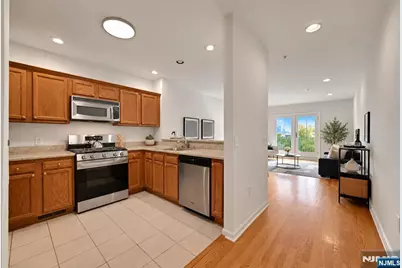 333 The Promenade, Edgewater, NJ 07020 - Photo 11