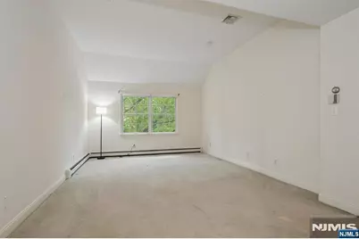 305 Huntington Court, Wyckoff Township, NJ 07481 - Photo 17