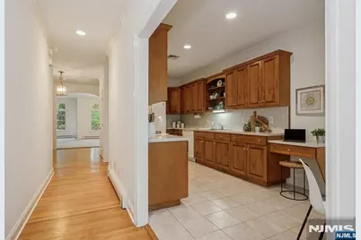 305 Huntington Court, Wyckoff Township, NJ 07481 - Photo 5