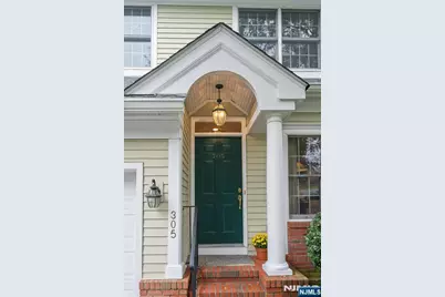 305 Huntington Court, Wyckoff Township, NJ 07481 - Photo 3