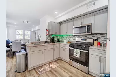 76 Amherst Street, East Orange, NJ 07018 - Photo 9