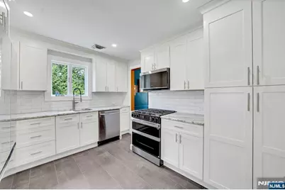 152 Hill Street, Midland Park, NJ 07432 - Photo 23