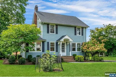 152 Hill Street, Midland Park, NJ 07432 - Photo 3