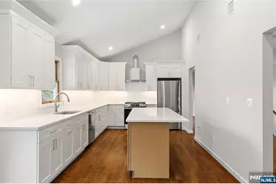 662 Calvin Street, Washington Township, NJ 07676 - Photo 15