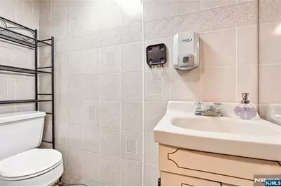 574 Tilden Avenue, Teaneck Township, NJ 07666 - Photo 17