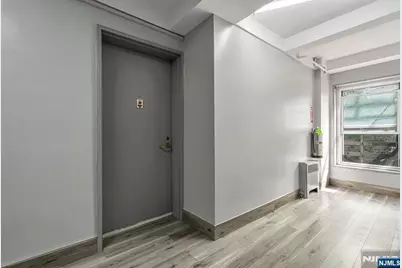 2205 N Central 3F #3F, Fort Lee, NJ 07024 - Photo 7