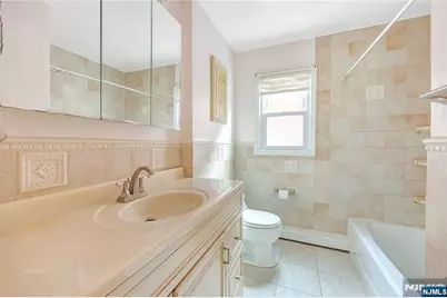 261 10th Street, Palisades Park, NJ 07650 - Photo 15