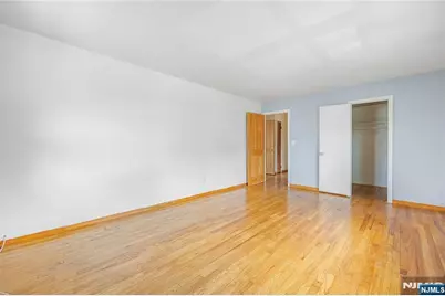 261 10th Street, Palisades Park, NJ 07650 - Photo 39