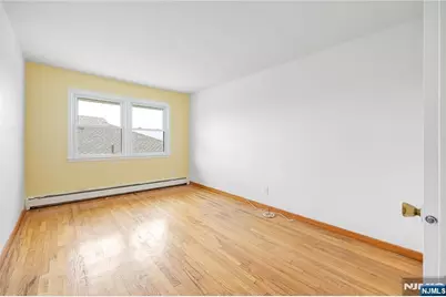 261 10th Street, Palisades Park, NJ 07650 - Photo 37