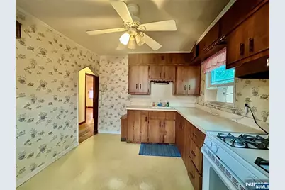 222 Terrace Avenue, Lodi, NJ 07644 - Photo 11