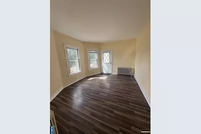 79 Midland Avenue 1 #1, Wallington, NJ 07057 - Photo 5