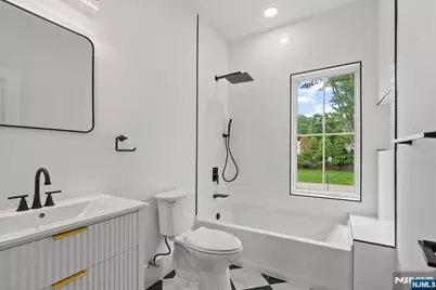 8 Sparrowbush Road, Mahwah, NJ 07430 - Photo 37