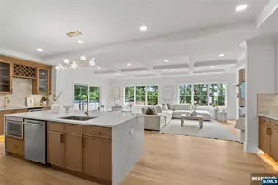 8 Sparrowbush Rd, Mahwah, NJ 07430 - Photo 11