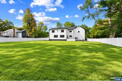 8 Sparrowbush Road, Mahwah, NJ 07430 - Photo 47