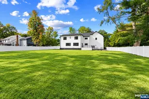 8 Sparrowbush Rd, Mahwah, NJ 07430 - Photo 47