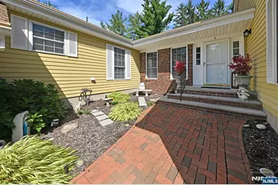 2 Pueblo Circle, Wayne, NJ 07470 - Photo 3
