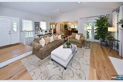 2 Pueblo Circle, Wayne, NJ 07470 - Photo 5