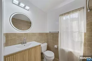 400 Crown Ct 581, Edgewater, NJ 07020 - Photo 23