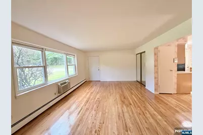 8 Rolling Ridge Road A #A, Montvale, NJ 07645 - Photo 5